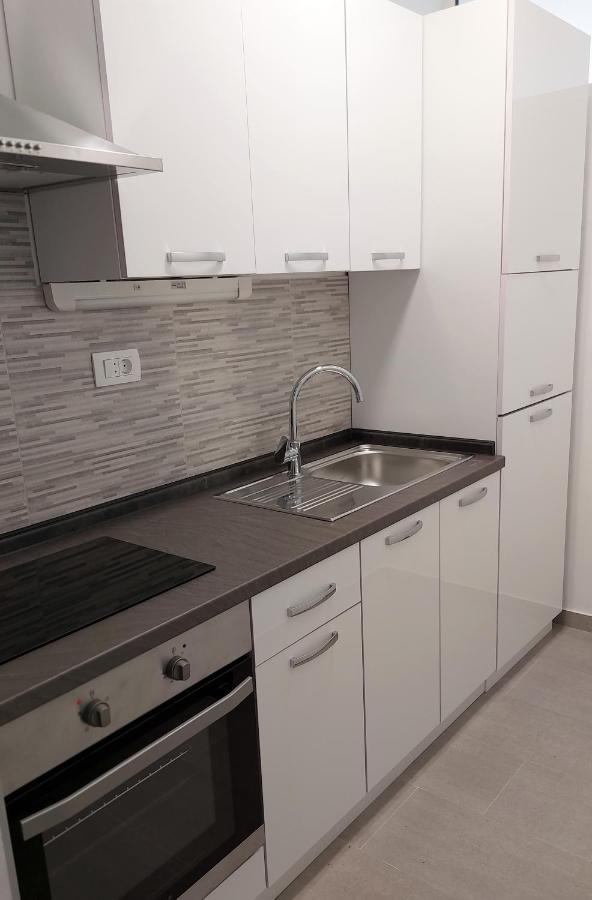 Adora Appartement *